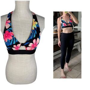 PINK Victoria's Secret Black Tropical Keyhole Gym To Swim Sports Bra